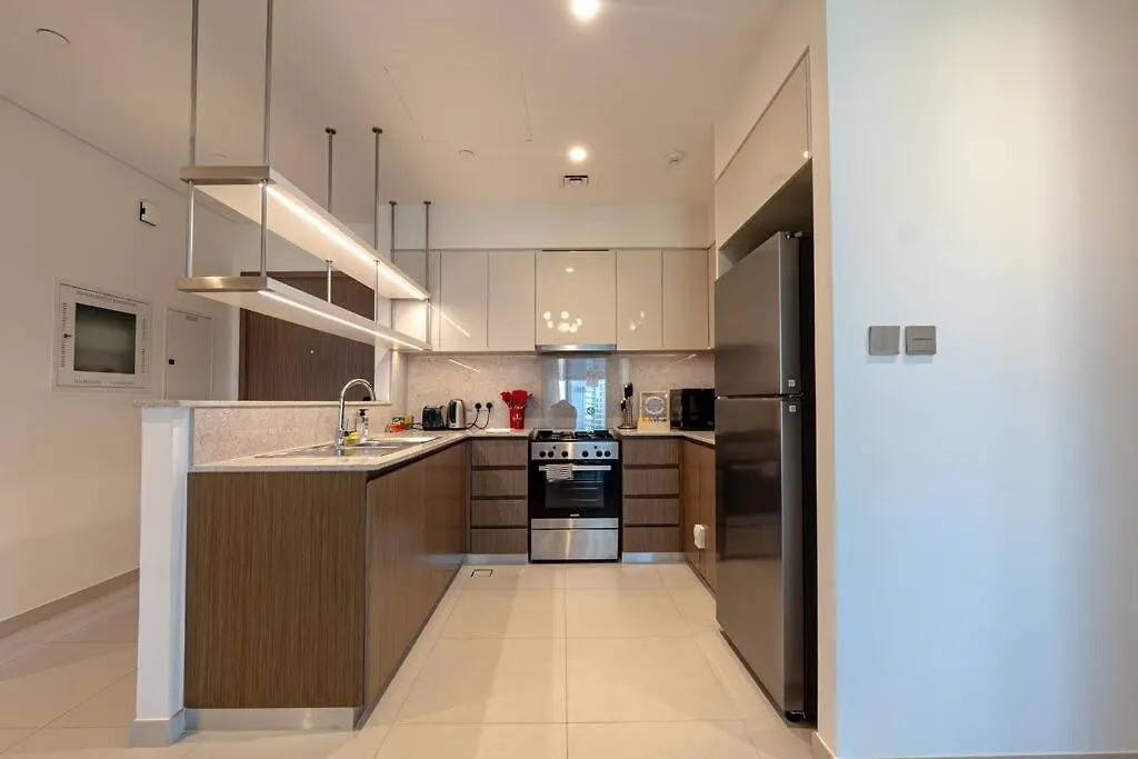 Venetian - Spacious 3Br Apartment With Stunning Burj Views Dubai