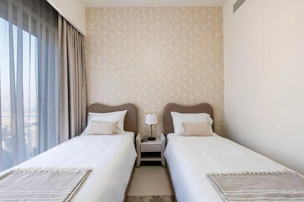Venetian - Spacious 3Br Apartment With Stunning Burj Views Дубай